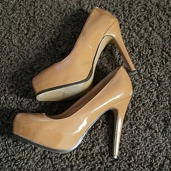 Steve Madden Platform Heels - Picture 3 of 5